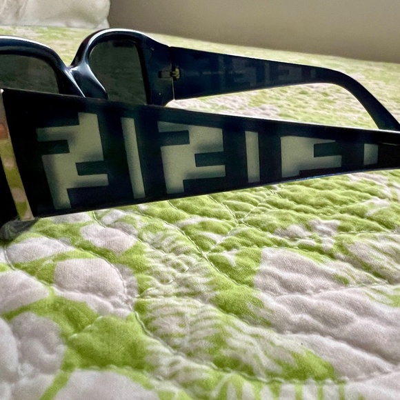 Fendi FS5197 Sunglasses Color Blue - Picture 2 of 10